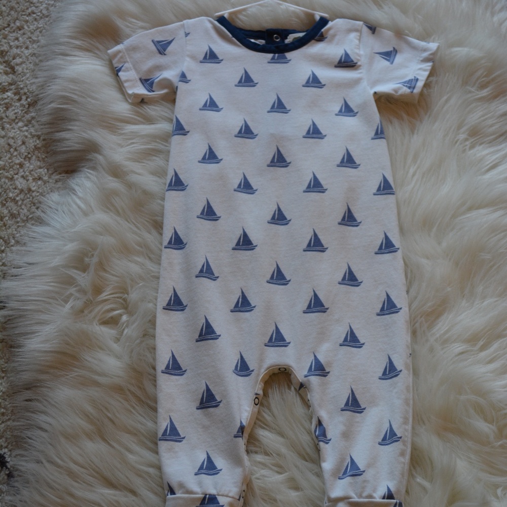 NWOT Sailboat onepiece 12-18M